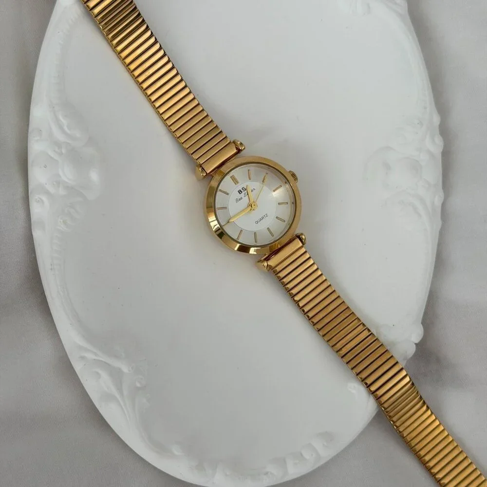 Sku 0481 gold white mini watch vintage vibe‎ + in a gift box Stainless steel